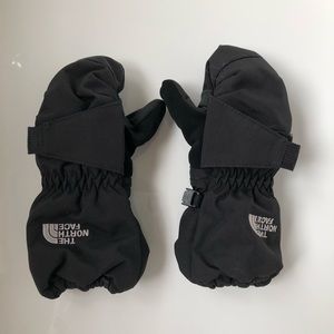 The North Face 2T TNF Black Waterproof mitt
